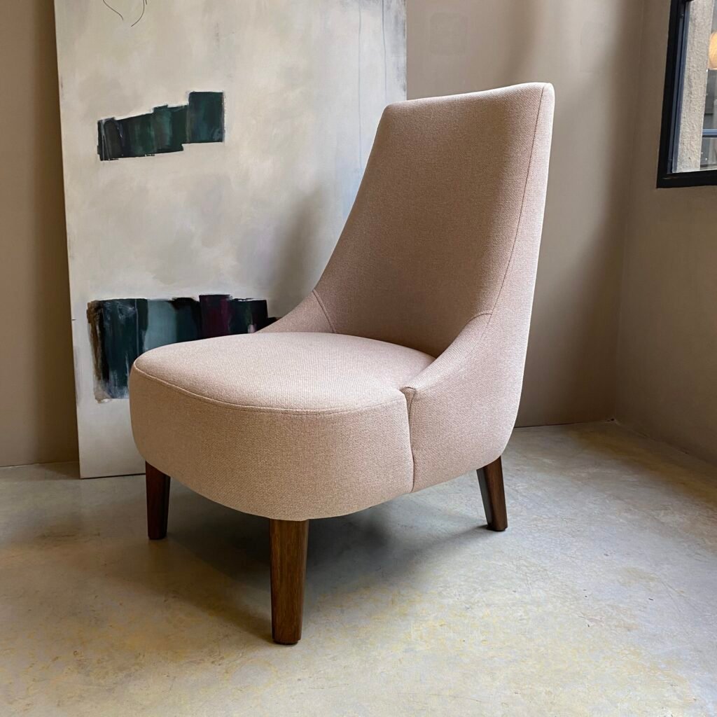 Sillón Poltrona de Diseño con Respaldo Alto