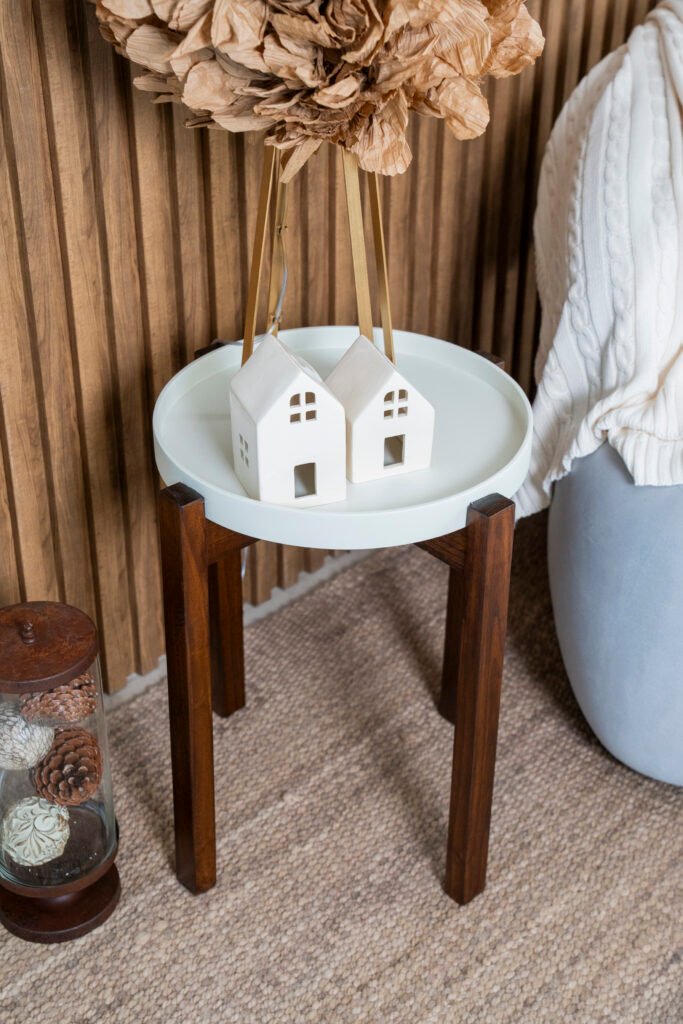 Mesa Baja de Madera con Tapa Desmontable Pequeña